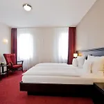 מלון Goebel's Sophien 4*